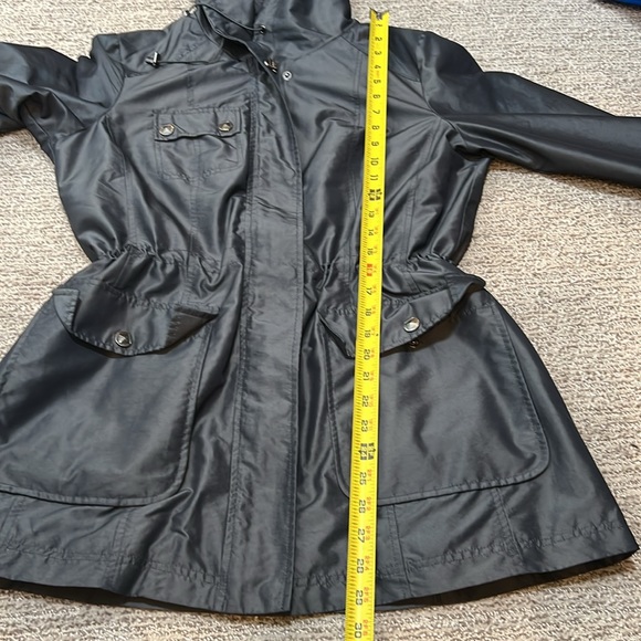Pendleton nylon and poly Rain jacket - Picture 12 of 15